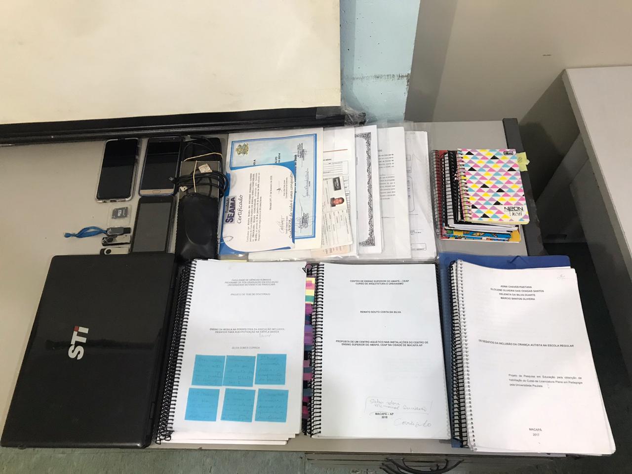 POLÍCIA CIVIL CUMPRE MANDADO DE BUSCA E APREENSÃO NA RESIDÊNCIA DE HOMEM INVESTIGADO POR FALSIFICAÇÃO DE CERTIFICADOS ESCOLARES